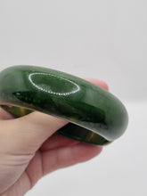Load image into Gallery viewer, 1940s Marbled Chunky Green Clamper Bangle
