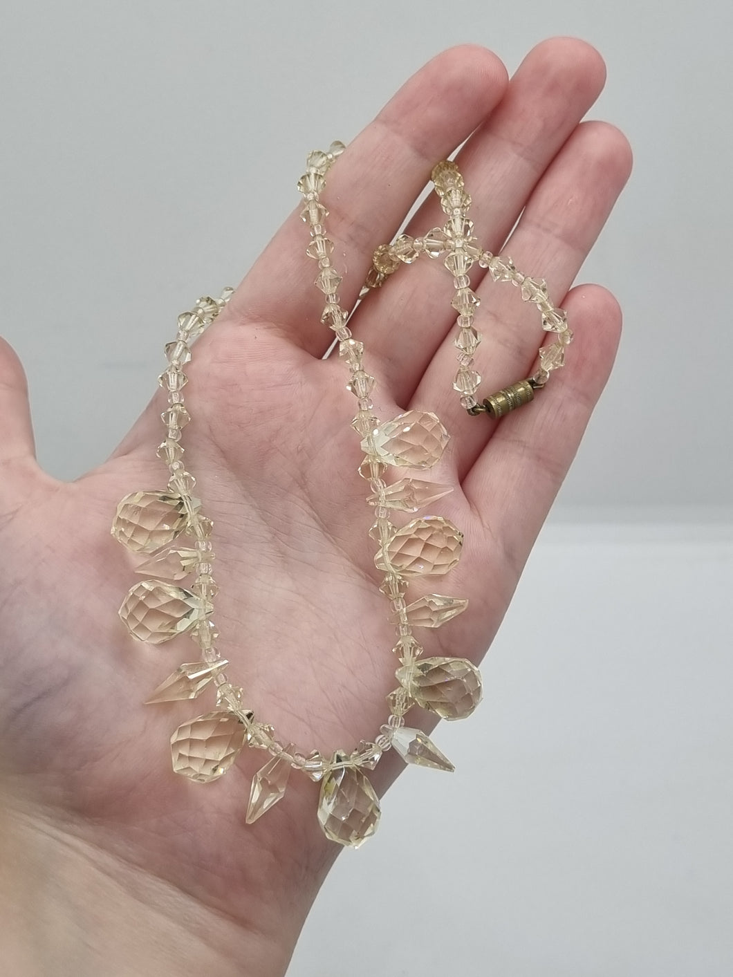 1930s Zingy Pale Yellow Faceted Glass Necklace