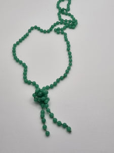 1920s Faux Jade Green Glass Knotted Flapper Necklace