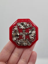 Load image into Gallery viewer, 1940s Red Bakelite and Metal Brooch

