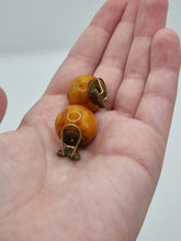 Load image into Gallery viewer, 1940s/1950s French Honey/Caramel/Orange Marbled Bakelite Earrings
