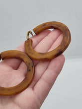 Load image into Gallery viewer, 1940s HUGE Matte Chocolate/Caramel Swirl Bakelite Earrings
