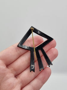1930s Art Deco Black Diamante Flash Pin
