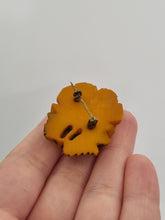 Load image into Gallery viewer, 1940s Carved Bakelite Rose Brooch
