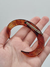 Load image into Gallery viewer, 1940s Large Carved Inky Root Beer Bakelite Brooch
