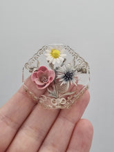 Load image into Gallery viewer, 1940s Rare Chunky Bright Daisy Reverse Carved Lucite Brooch
