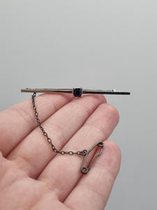 Edwardian 9ct White Gold Bar Brooch With Blue Stone