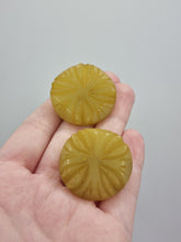 Load image into Gallery viewer, 1940s Dark Lemon Curd Galalith Set Of Brooches
