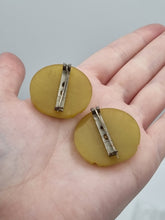 Load image into Gallery viewer, 1940s Dark Lemon Curd Galalith Set Of Brooches
