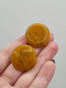 1940s Marbled Butterscotch Bakelite Clip Earrings
