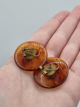 Load image into Gallery viewer, 1940s/1940s Torty Effect Studded Bakelite Clip Earrings

