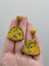 Load image into Gallery viewer, 1940s Yellow/Green Marbled Bakelite Triangle Dangly Earrings
