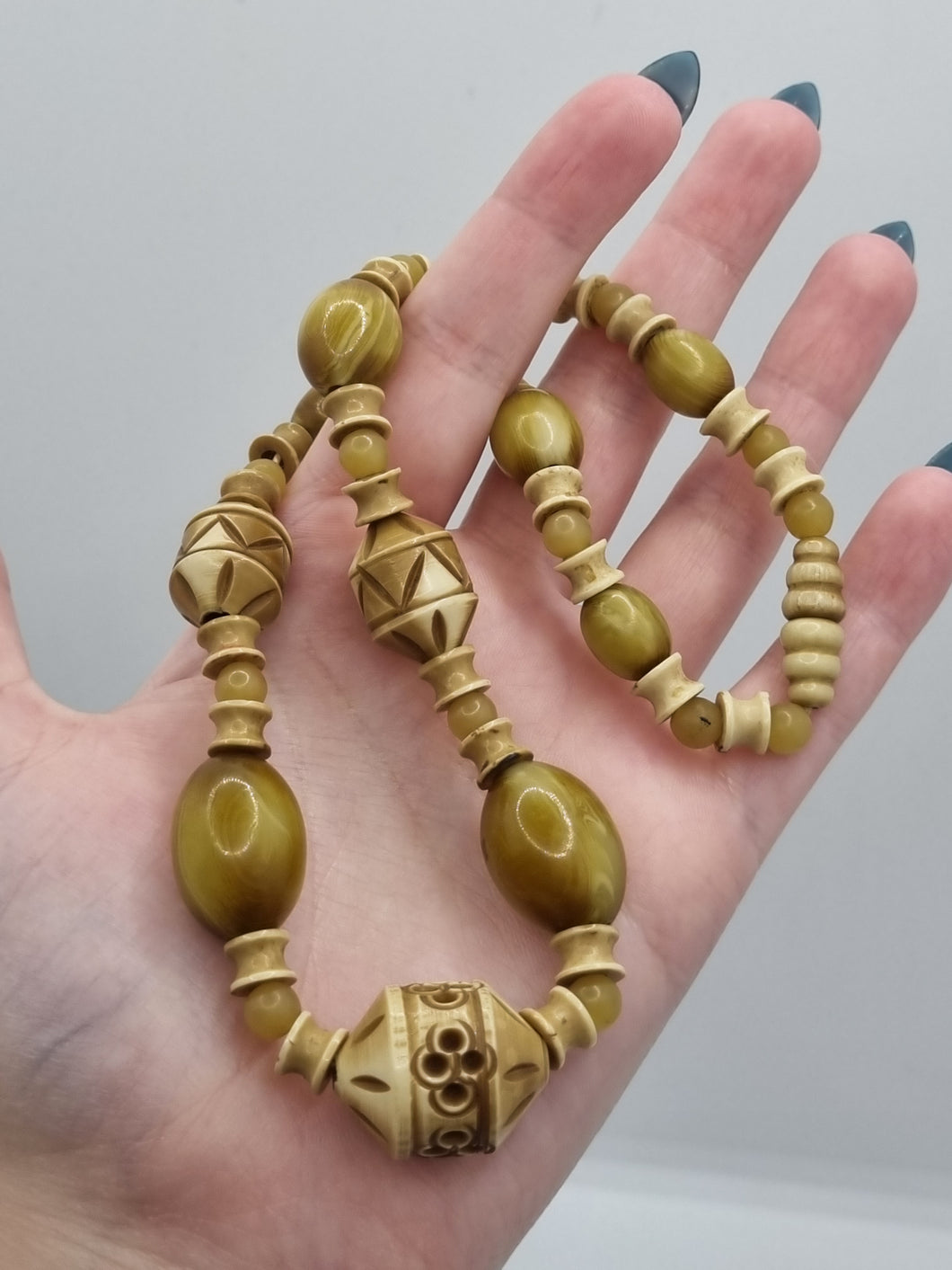 1940s Beige Carved Galalith Necklace