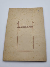 Load image into Gallery viewer, 1940s Deadstock Carded Dark Red Marbled Buttons
