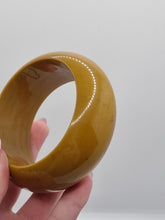 Load image into Gallery viewer, 1940s HUGE Chunky Dark Chartruese Green Bakelite Bangle
