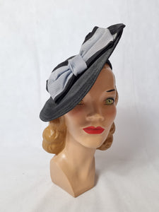 1940s Black and Duck Egg Blue Skull Cap Type Hat With Bow