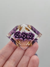 Load image into Gallery viewer, 1940s Purple Reverse Carved Lucite Brooch
