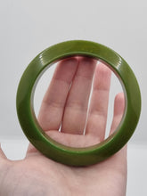 Load image into Gallery viewer, 1940s Thick Olive Greem Marbeld Unusual Shape Bakelite Bangle
